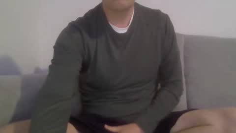 newduser06 online show from February 2026 02:19:02 AM