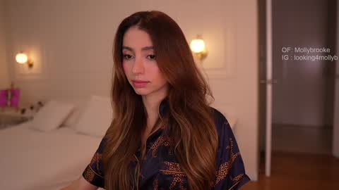 Snapshot of newmollybrooke chatting on March 2026 02:28:02 AM all my links Here online show from March 2026 02:28:02 AM