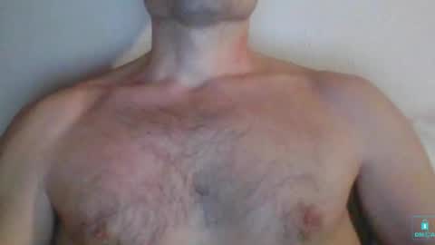 Snapshot of newtyguy90 chatting on February 2025 06:33:01 AM newtyguy90 online show from February 2025 06:33:01 AM