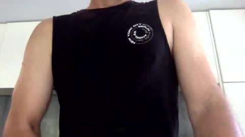 Snapshot of newysub75 chatting on December 2024 02:02:02 AM newysub75 online show from December 2024 02:02:02 AM