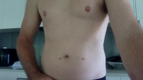 Snapshot of newysub75 chatting on February 2025 12:43:01 AM newysub75 online show from February 2025 12:43:01 AM