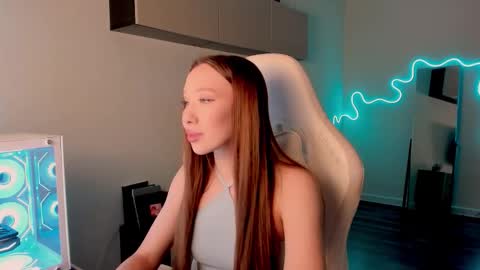 Mina online show from February 2026 07:39:02 AM