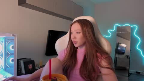 Mina online show from May 2026 09:17:02 AM