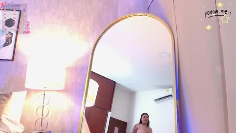 Sandra online show from April 2026 12:03:01 PM