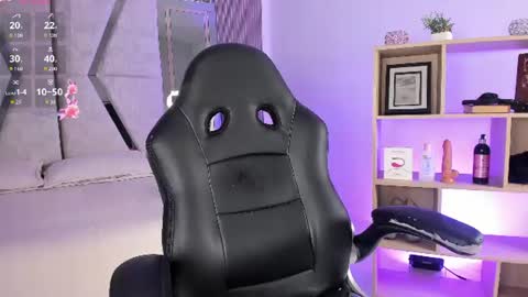 nezukoo_1 online show from July 2026 09:43:01 PM