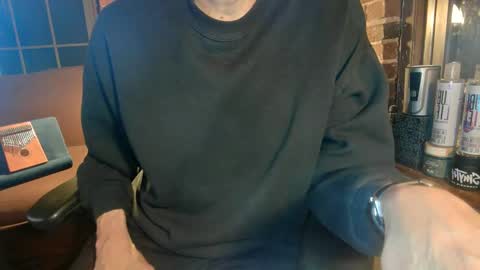 Snapshot of nfgwholoves2cum chatting on January 2025 10:25:02 PM NFG Nice Friendly Guy Dick online show from January 2025 10:25:02 PM