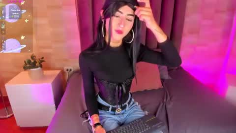 Nico  online show from July 2026 08:22:02 PM