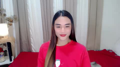 Snapshot of nhicolehollywood chatting on October 2025 02:12:02 AM hottie nicole online show from October 2025 02:12:02 AM