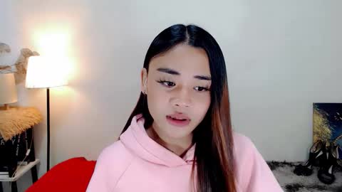 Snapshot of nhicolehollywood chatting on January 2026 12:34:02 AM hottie nicole online show from January 2026 12:34:02 AM