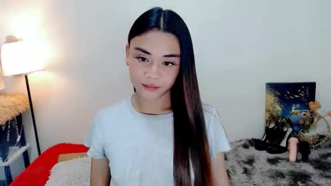 Snapshot of nhicolehollywood chatting on January 2026 12:27:01 AM hottie nicole online show from January 2026 12:27:01 AM