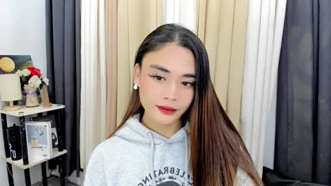 Snapshot of nhicolehollywood chatting on February 2026 12:42:01 PM hottie nicole online show from February 2026 12:42:01 PM