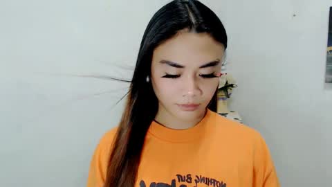 Snapshot of nhicolehollywood chatting on April 2026 12:32:01 AM hottie nicole online show from April 2026 12:32:01 AM