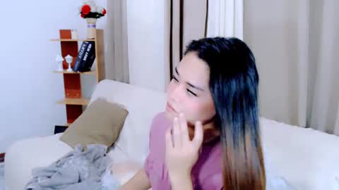hottie nicole online show from June 2026 02:01:01 AM