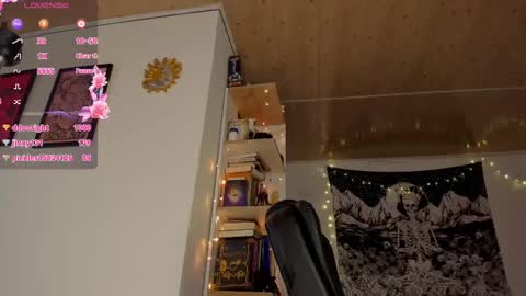 Nia online show from February 2025 11:30:01 PM