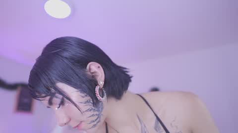 Snapshot of nia_mitsuki chatting on December 2024 12:53:01 AM samanta online show from December 2024 12:53:01 AM