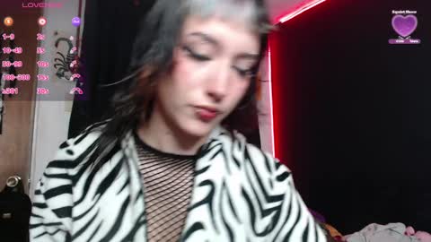 Snapshot of niakat_ chatting on February 2025 12:06:02 PM niakat online show from February 2025 12:06:02 PM