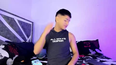 Snapshot of niall_falcon chatting on March 2025 12:04:02 PM Niall online show from March 2025 12:04:02 PM