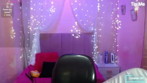 niamh_lifah online show from July 2026 01:36:02 PM