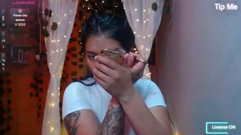 niamh_lifah online show from July 2026 01:46:02 PM