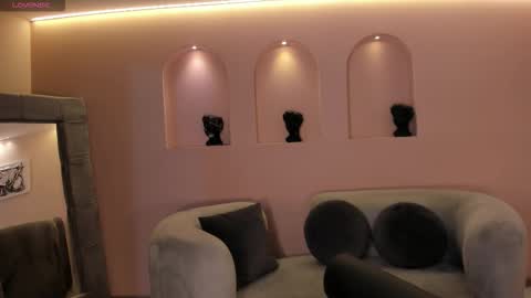 Call me Nia  online show from October 2025 07:11:02 PM