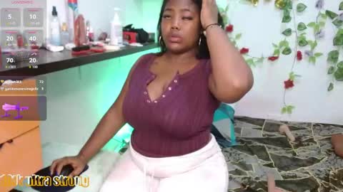 niawk_29_ online show from June 2026 04:56:02 PM
