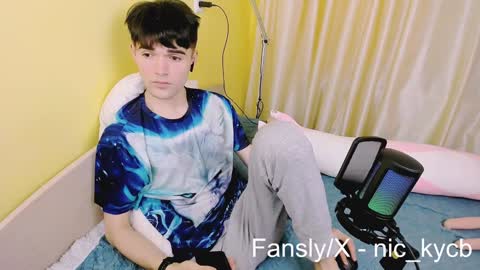 Snapshot of nic_ky chatting on December 2024 07:17:01 PM Nick PVT is open FanslyTwitter - Nic kycb online show from December 2024 07:17:01 PM