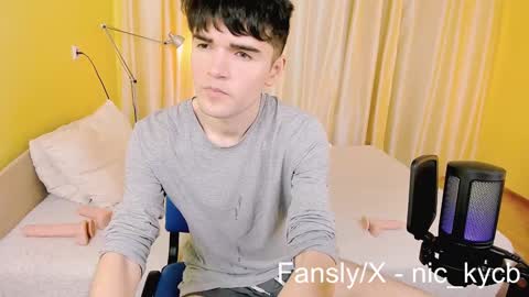 Snapshot of nic_ky chatting on December 2024 02:39:02 PM Nick PVT is open FanslyTwitter - Nic kycb online show from December 2024 02:39:02 PM