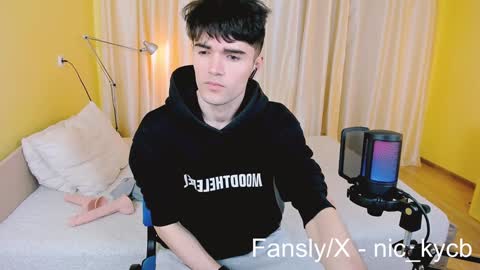 Snapshot of nic_ky chatting on December 2024 05:44:01 PM Nick PVT is open FanslyTwitter - Nic kycb online show from December 2024 05:44:01 PM