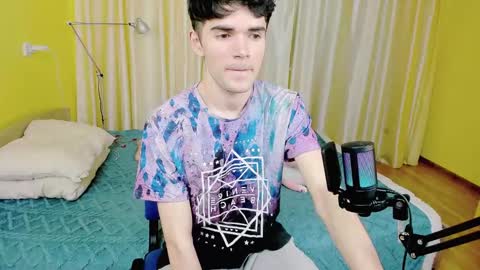 Snapshot of nic_ky chatting on December 2024 08:17:02 PM Nick PVT is open FanslyTwitter - Nic kycb online show from December 2024 08:17:02 PM