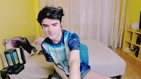 Snapshot of nic_ky chatting on March 2025 03:23:02 PM Nick PVT is open FanslyTwitter - Nic kycb online show from March 2025 03:23:02 PM