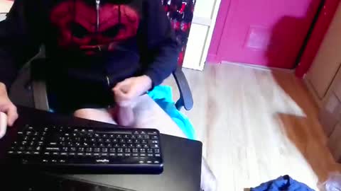 nicecck24 online show from December 2025 06:08:02 AM