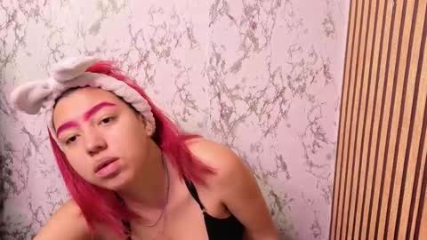 Michell  online show from December 2025 03:55:01 AM