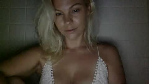 Amber online show from September 2025 09:53:02 AM