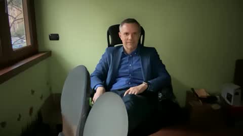 Snapshot of niceshy_71 chatting on March 2025 04:55:02 PM Andrew online show from March 2025 04:55:02 PM