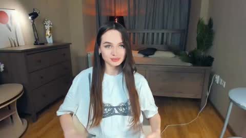 Nicole online show from January 2026 07:17:01 PM