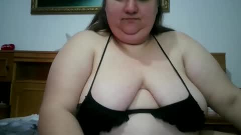 Nicholle online show from April 2026 11:24:01 AM