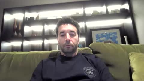 Snapshot of niciboi chatting on January 2026 11:25:01 PM James online show from January 2026 11:25:01 PM