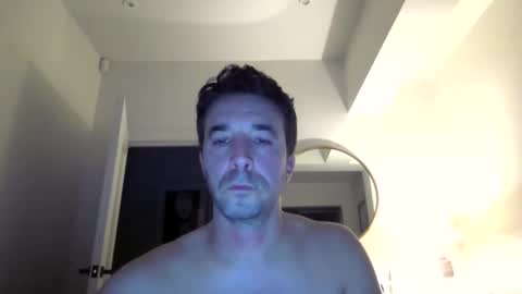 Snapshot of niciboi chatting on March 2026 10:47:02 PM James online show from March 2026 10:47:02 PM
