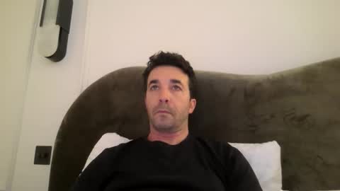 Snapshot of niciboi chatting on April 2026 08:39:01 PM James online show from April 2026 08:39:01 PM