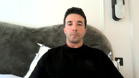 Snapshot of niciboi chatting on May 2026 11:16:02 AM James online show from May 2026 11:16:02 AM