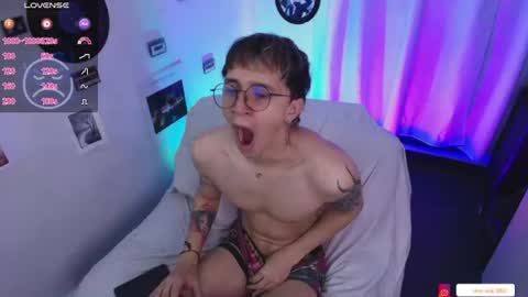 Snapshot of nick_bangover chatting on June 2026 06:23:01 PM Nico online show from June 2026 06:23:01 PM