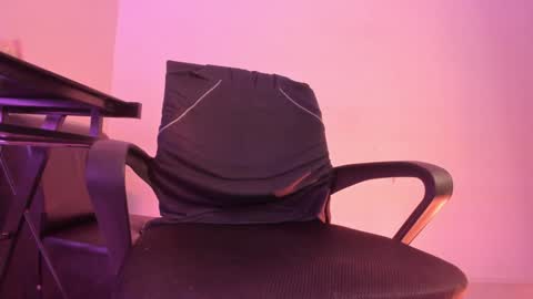 Snapshot of nick_collins20 chatting on December 2024 08:04:02 AM Nick online show from December 2024 08:04:02 AM