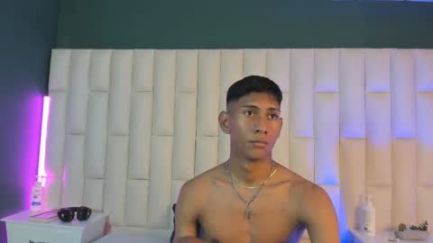 Snapshot of nick_collins20 chatting on February 2025 04:31:01 AM Nick online show from February 2025 04:31:01 AM