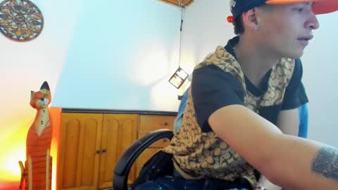 nick_nizzer online show from October 2025 12:42:02 PM