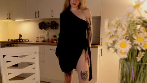 Nicka Cherie online show from May 2026 05:32:02 PM