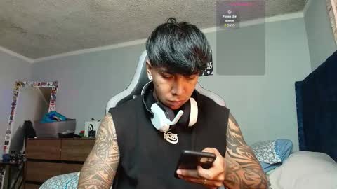 Snapshot of nickhot0609 chatting on October 2025 05:35:01 PM Nickhot0609 online show from October 2025 05:35:01 PM