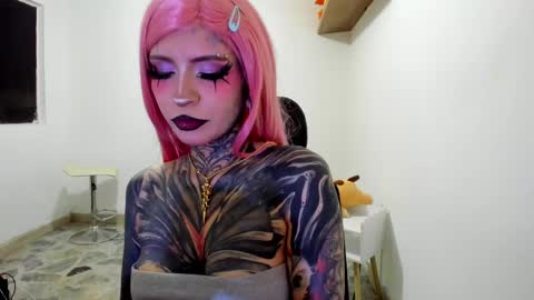 Snapshot of nicki_1 chatting on May 2026 03:46:01 AM Help me reach 100 thumbs up online show from May 2026 03:46:01 AM