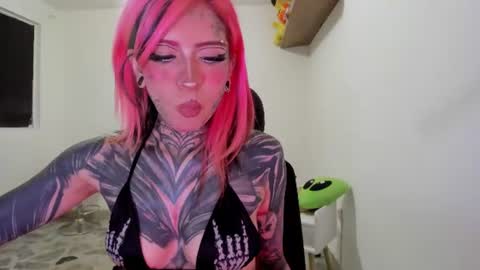 Snapshot of nicki_1 chatting on July 2026 04:19:01 AM Help me reach 100 thumbs up online show from July 2026 04:19:01 AM