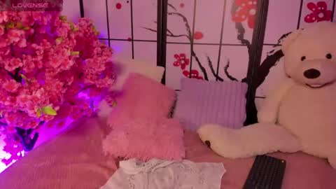 nickie_reed_ online show from July 2026 10:23:01 PM