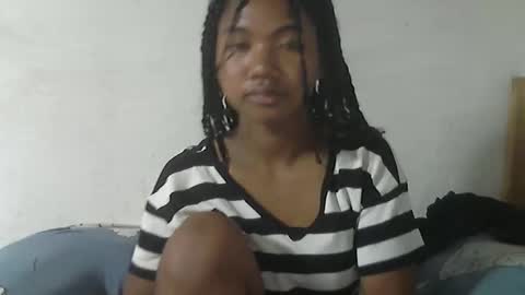 nickiqqyuu online show from May 2026 12:50:01 AM